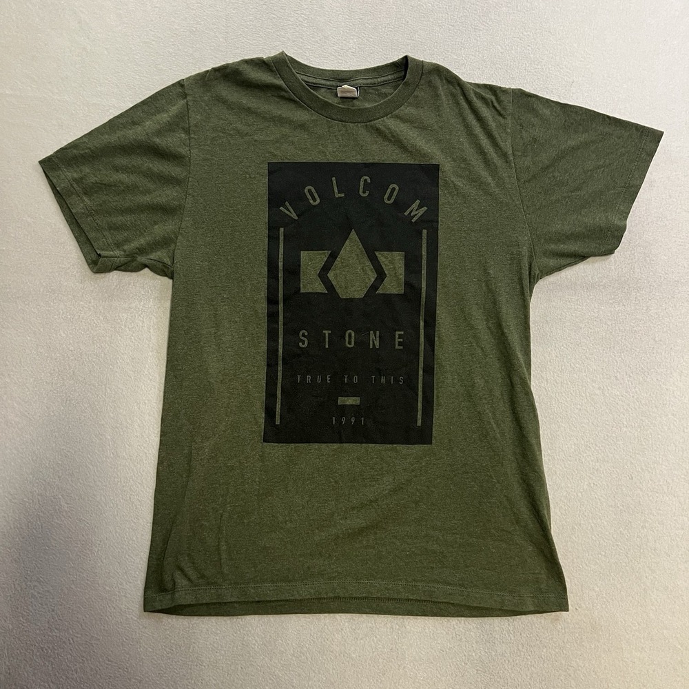 Vintage Volcom Graphic T-Shirt Men's Size Medium Green Short Sleeve Y2K Tee